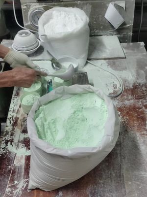 UC1P MF Beschikbare het Poeder25kgs/bag Vrije Steekproef van het Melamineafgietsel