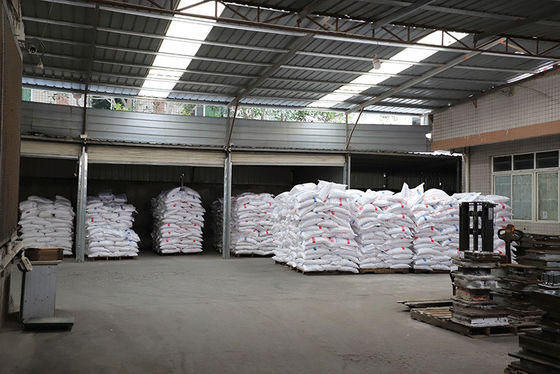 C3H6N6 zuiver Melaminepoeder voor de Productie van het Melaminevaatwerk