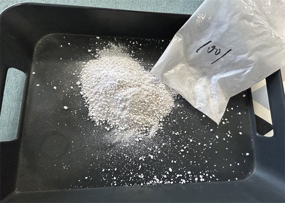990,9% zuiverheid Melamine Raw Material Glazing Powder Niet-toxisch 25 kg / zak Cyanuramide