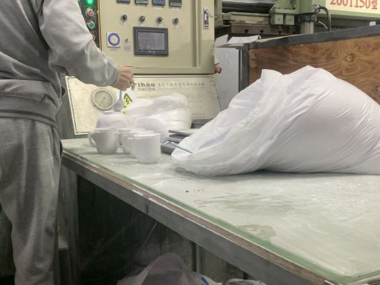 100% A5 kwaliteitscyanidepoederhars Melamine grondstof voor tafelgerei