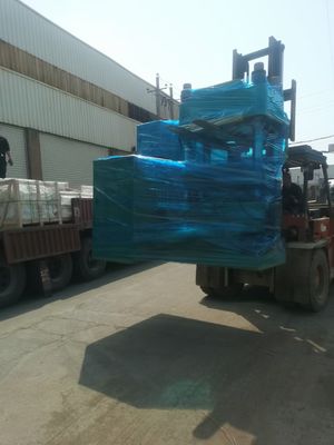 Automatische melaminefabrieksmachine voor melaminebekers met 100% melaminepoeder 200 ton melaminecompressie