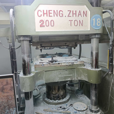 Computergestuurde melamine tafelgerei gietmachine 1*2 holte voor aangepaste melamineplaten