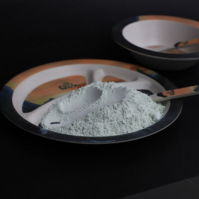 Stabiel bij normale temperaturen en druk Industriële kwaliteit Puur melamienpoeder Dichtheid 1573 Gcm3 Ideaal voor industriële doeleinden