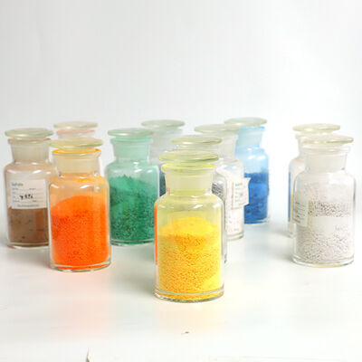 Kookpunt 350 °C Melamiengranulaten met een constante vormingsdruk 80-140 MPa Opbergen in een droge omgeving